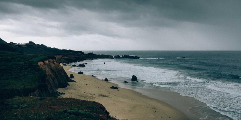 中国香道大师的合香之道：传统嗅觉文化如何赋能现代品牌营销与体验设计教育